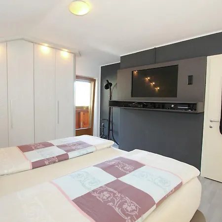 Apartment Iv