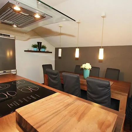Apartment Iv Fuegen